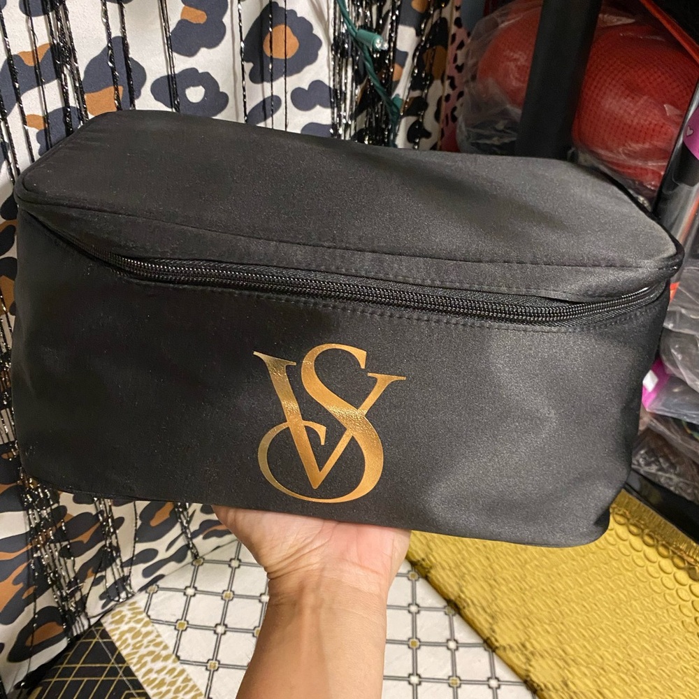 VICTORIA SECRET TRAVEL CASE